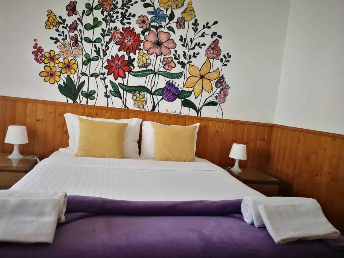 Surf House Helena Hotel Baleal Buitenkant foto