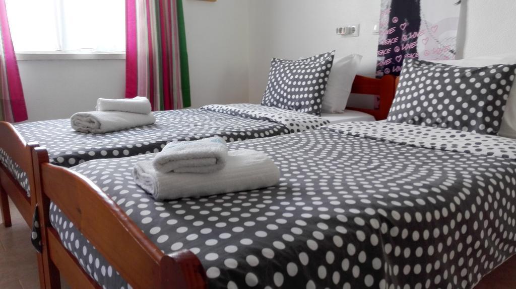 Surf House Helena Hotel Baleal Kamer foto